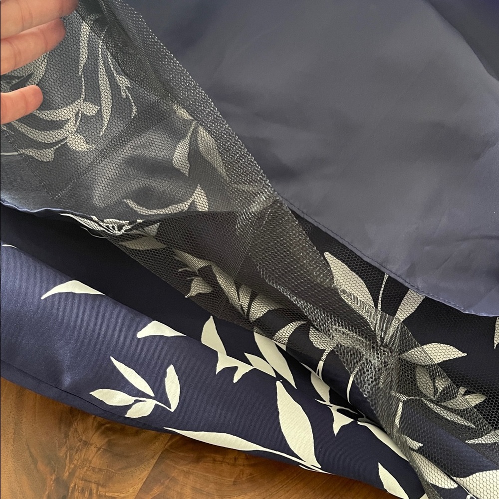 Morgan Co.Navy and White Maxi Dress - Picture 6 of 11